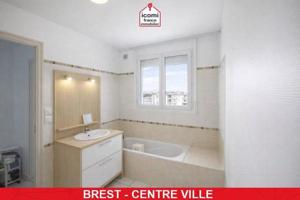 A VENDRE - APPARTEMENT - T3 - VUE DEGAGEE - BALCONNET - IDEALEMENT SITUE - 3EME ET DERNIER ETAGE