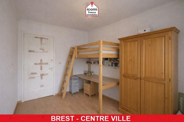 A VENDRE - APPARTEMENT - T3 - VUE DEGAGEE - BALCONNET - IDEALEMENT SITUE - 3EME ET DERNIER ETAGE
