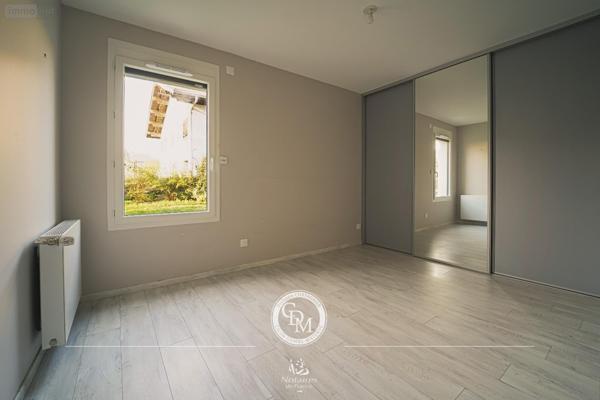 Appartement à vendre à Poisy en Haute-Savoie (74330), ref : 7403534AM