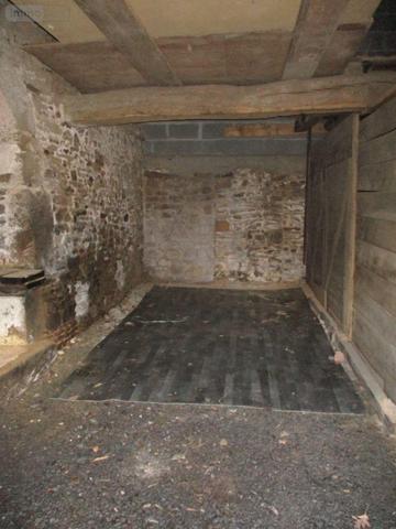 Garage - Parking à vendre à Fougères en Ille-et-Vilaine (35300), ref : 11737/760