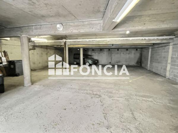 À vendre Local commercial 145 m² - Firminy 42700