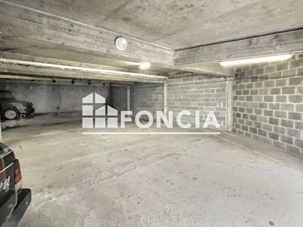 À vendre Local commercial 145 m² - Firminy 42700