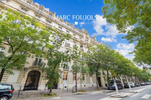 Studio – Dernier étage avec ascenseur / Trocadéro