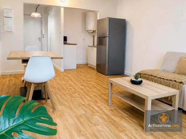 Location                                                      Appartement
                        
                                         32 m2                     à Beauvais