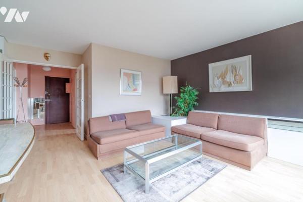COURBEVOIE BECON - 2 PIECES. 55 m². DERNIER ETAGE + BALCON.  