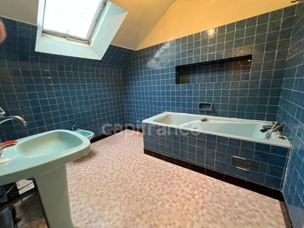 Maison à vendre 6 pièces à très fort potentiel (22)