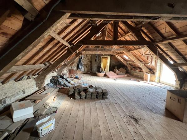Maison à vendre 6 pièces à très fort potentiel (22)
