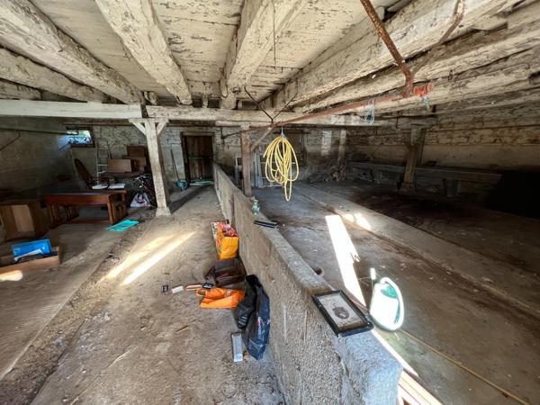 Maison à vendre 6 pièces à très fort potentiel (22)