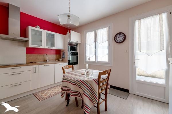 Maison à vendre |  Château-l'Évêque |  4 pièces | 108 m²