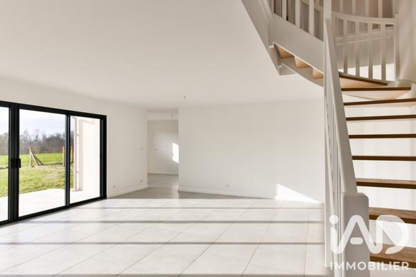 Maison à vendre 6 pièces 149 m² Magné