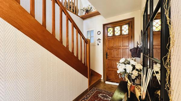 À vendre – Superbe maison traditionnelle idéalement située à Crozon, à deux pas du centre-ville et de toutes ses commodités.