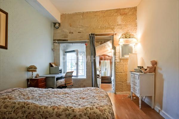 Hôtel particulier XVIIe — Cœur historique de Loudun