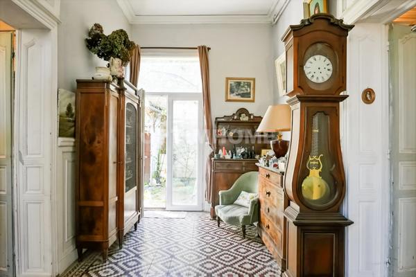 Hôtel particulier XVIIe — Cœur historique de Loudun