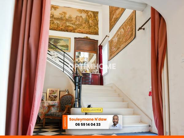 Hôtel particulier XVIIe — Cœur historique de Loudun