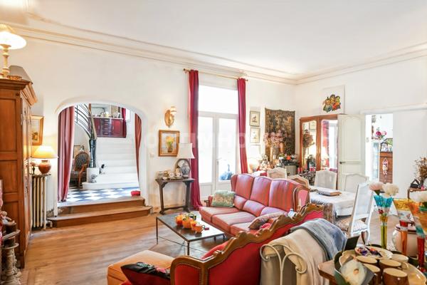 Hôtel particulier XVIIe — Cœur historique de Loudun