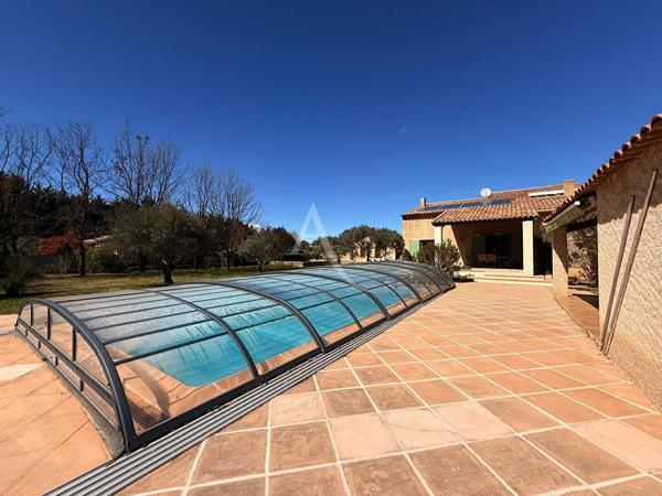 PROPRIETE DE 220M2 AVEC PISCINE SUR 3388M2 DE TERRAIN DEPENDANCE GARAGE ATELIER