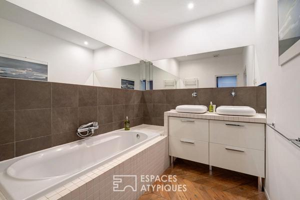 Appartement ancien rénové en plein coeur du quartier Ainay