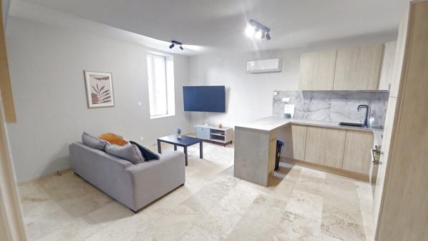 Camaret-sur-Aigues (84850) Charmant T2 rénové avec goût – 46 m² – Alliant charme et modernité à Camaret sur Aigues