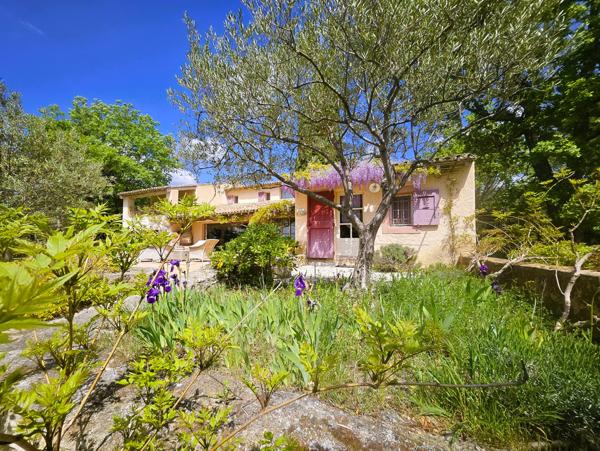 Grambois (84240) Domaine d’exception en Provence de 3 hectares / 515 m² habitables / Luberon, Grambois