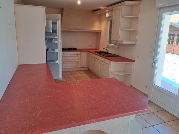 Maison à MONCE-EN-BELIN, 72230 - 5 pièces 120m²