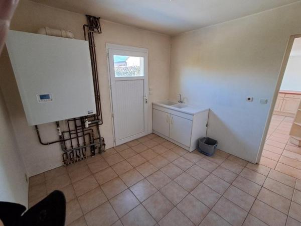 Maison à MONCE-EN-BELIN, 72230 - 5 pièces 120m²