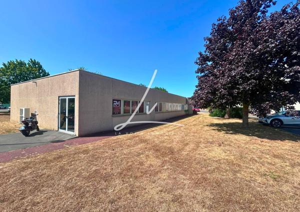 CAEN – ENSEMBLE IMMOBILIER PROFESSIONNEL DE PLAIN PIEDS – ENV. 600 M²