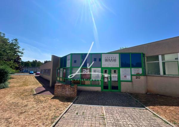 CAEN – ENSEMBLE IMMOBILIER PROFESSIONNEL DE PLAIN PIEDS – ENV. 600 M²