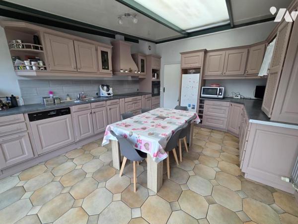 HALLUIN - MAISON  127 M2 HAB  SUR UN TERRAIN DE 600 M2  ENVIRON  - 