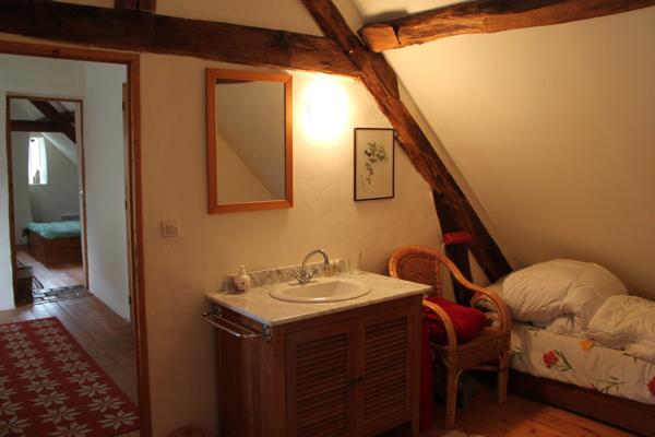 Préveranges - Fermette spacieuse avec 2 maisons sous un même toit. Préveranges (18370)