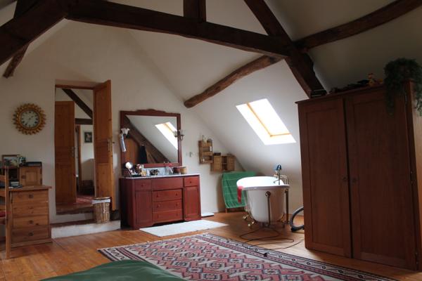 Préveranges - Fermette spacieuse avec 2 maisons sous un même toit. Préveranges (18370)