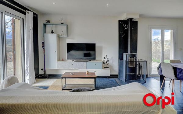 Maison à vendre    6 pièces •  Bourgoin-Jallieu