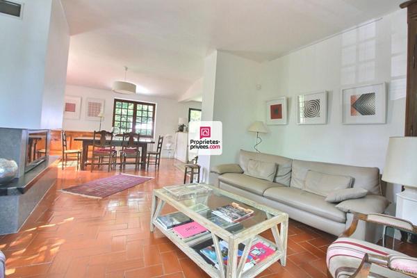 Domaine à Sauve - Mas avec piscine et tennis sur 2,5 ha