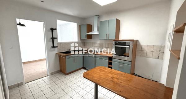 Location Appartement 3 pièces 84.24 m² - Villefranche-sur-saône 69400