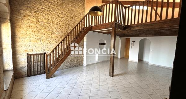 Location Appartement 3 pièces 84.24 m² - Villefranche-sur-saône 69400
