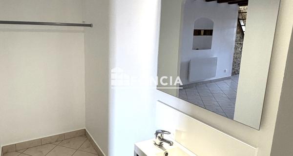 Location Appartement 3 pièces 84.24 m² - Villefranche-sur-saône 69400