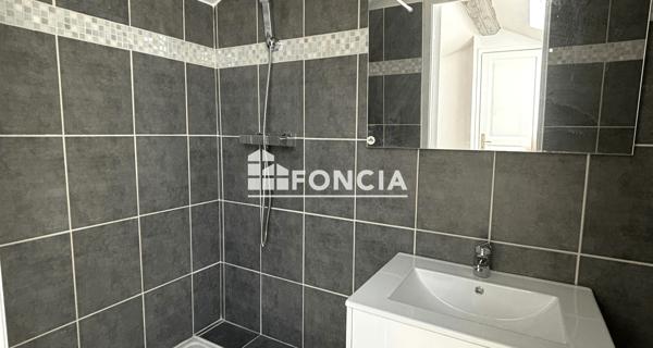 Location Appartement 3 pièces 84.24 m² - Villefranche-sur-saône 69400