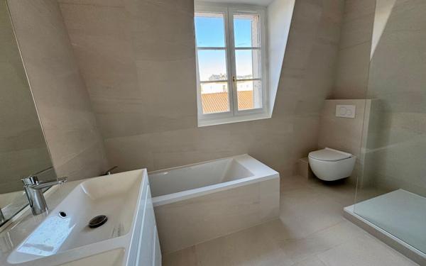 Maison à louer    5 pièces •  Versailles