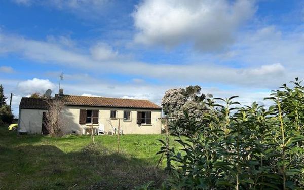 Maison à vendre    3 pièces •  Pont-l'Abbé-d'Arnoult