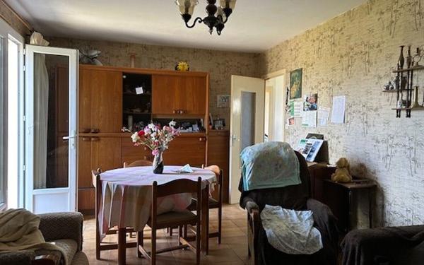 Maison à vendre    3 pièces •  Pont-l'Abbé-d'Arnoult