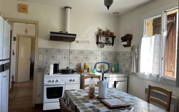 Maison à vendre    3 pièces •  Pont-l'Abbé-d'Arnoult