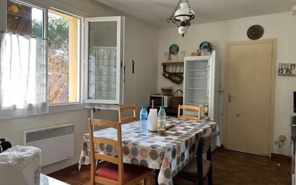 Maison à vendre    3 pièces •  Pont-l'Abbé-d'Arnoult