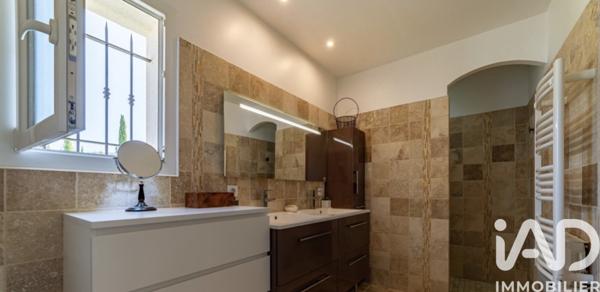Maison à vendre 5 pièces 221 m² Cavaillon
