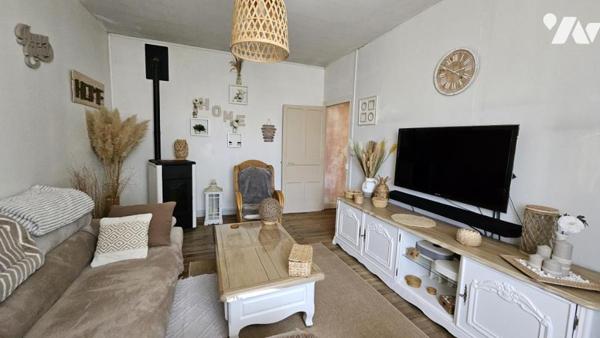 A vendre à VALENCE-EN-POITOU, Belle maison à VALENCE-EN-POITOU, VAUX (86700), à 5 minutes de Couhé