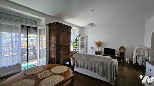 A vendre à VALENCE-EN-POITOU, Belle maison à VALENCE-EN-POITOU, VAUX (86700), à 5 minutes de Couhé