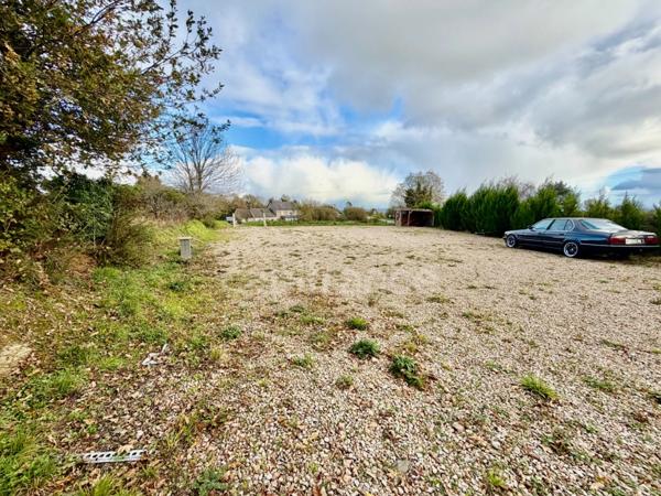 EXCLUSIVITÉ - Terrain de 1600m2 avec eau et électricité à vendre HUELGOAT (29)