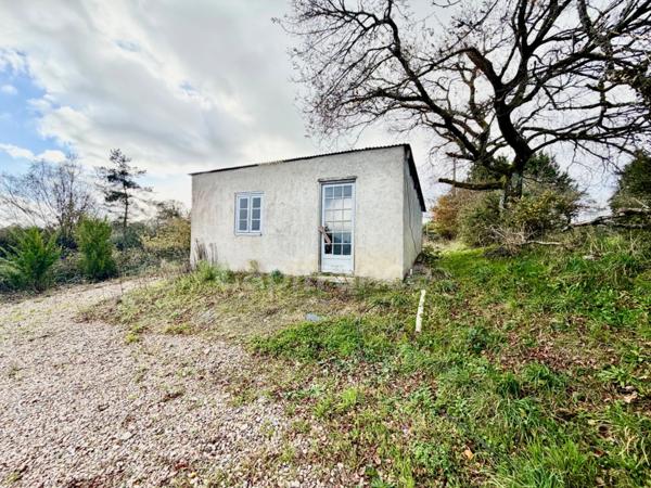 EXCLUSIVITÉ - Terrain de 1600m2 avec eau et électricité à vendre HUELGOAT (29)