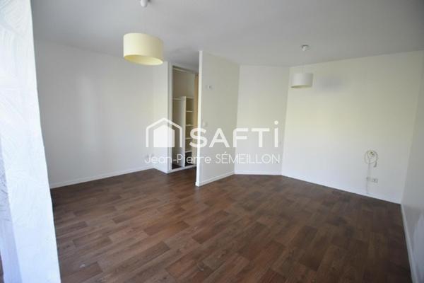 Studio lumineux, climatisation, terrasse, parking