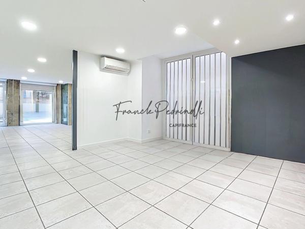 125 m² Locaux commerciaux LYON 6EME / A DIVISER idéal Investissement Location Courte Durée