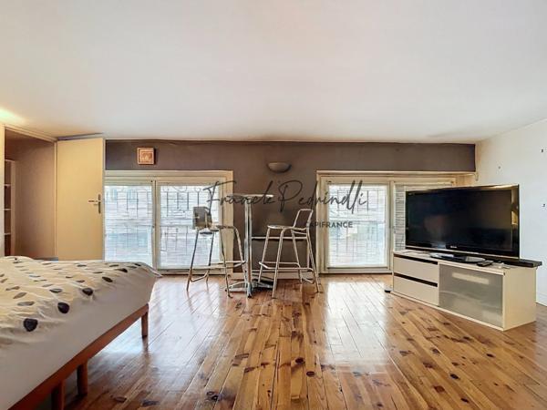 125 m² Locaux commerciaux LYON 6EME / A DIVISER idéal Investissement Location Courte Durée