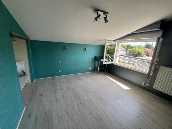 Maison
         5 pièces
        - 128 m² Exclusivité 192 000 € *